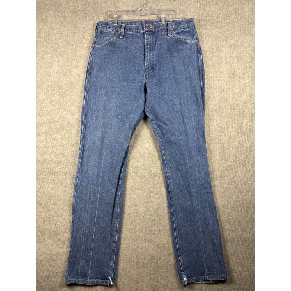 VTG Wrangler 13MWZ Cowboy Cut Jeans Made in USA 38x35 Blue Denim - Picture 1 of 10